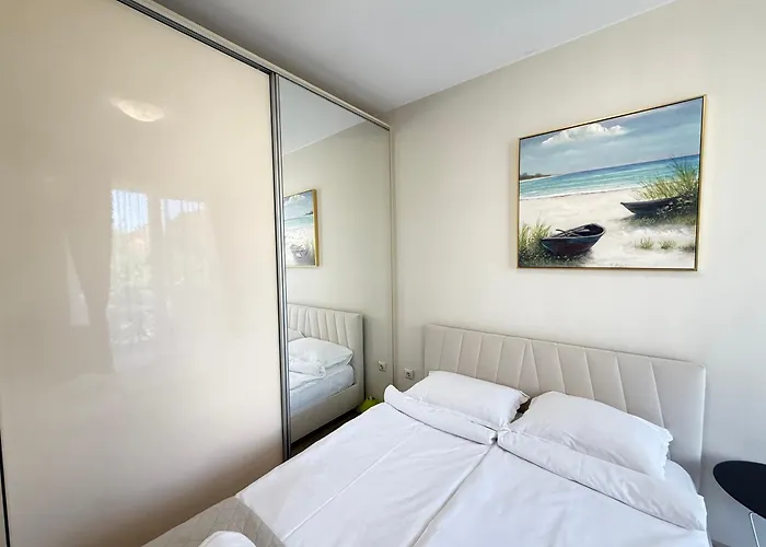 Marina Apartment Rawda